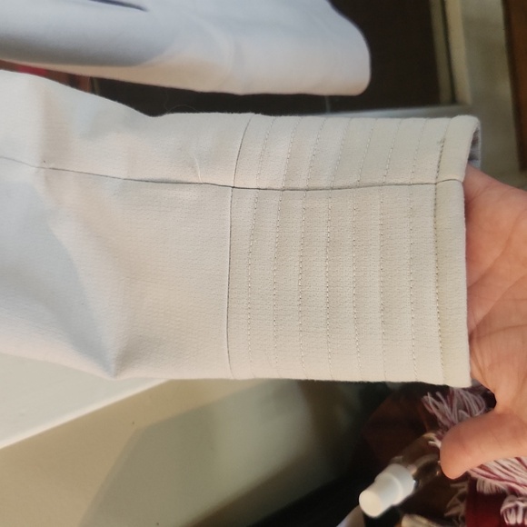 Kenneth Cole Dress Coat. Size M - Picture 2 of 6